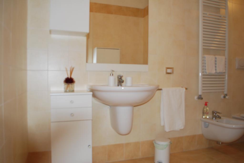 Lovely Apartment Верона Экстерьер фото